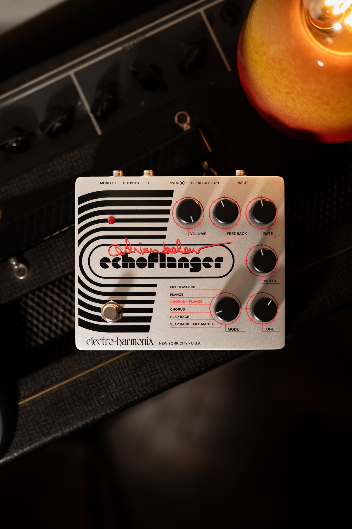 Electro-Harmonix Adrian Belew Echoflanger