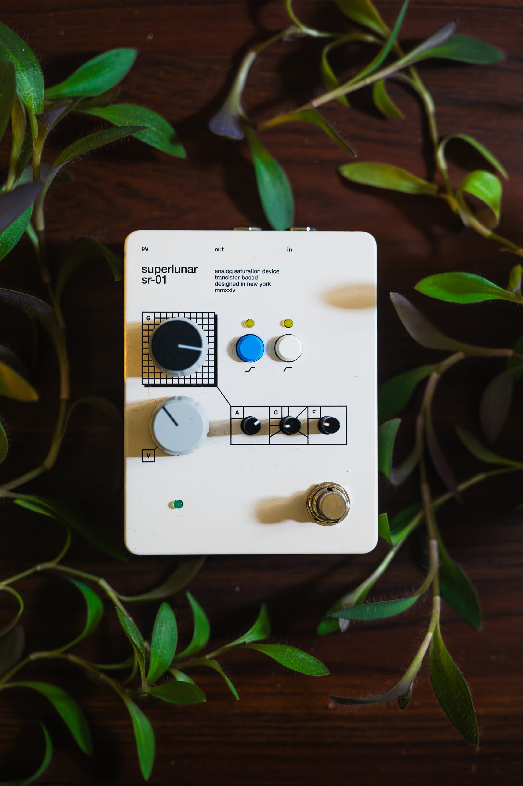 Superlunar SR-01 Analog Saturation Device