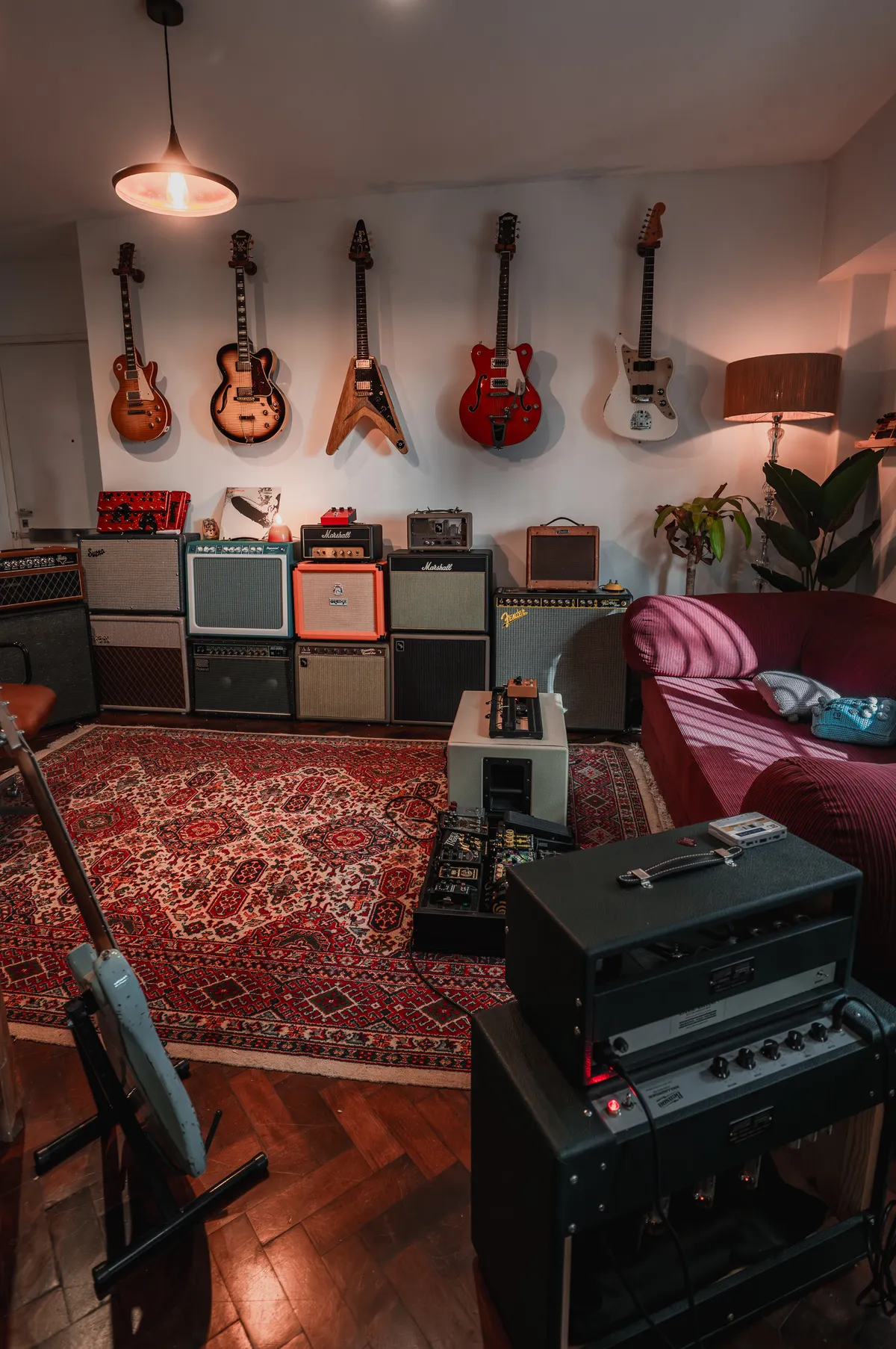 Guitarras en el showroom